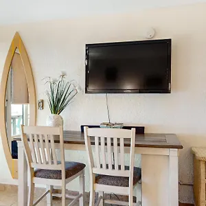 Apartment Sunshine & Oceanfront Serenity, Daytona Beach Shores